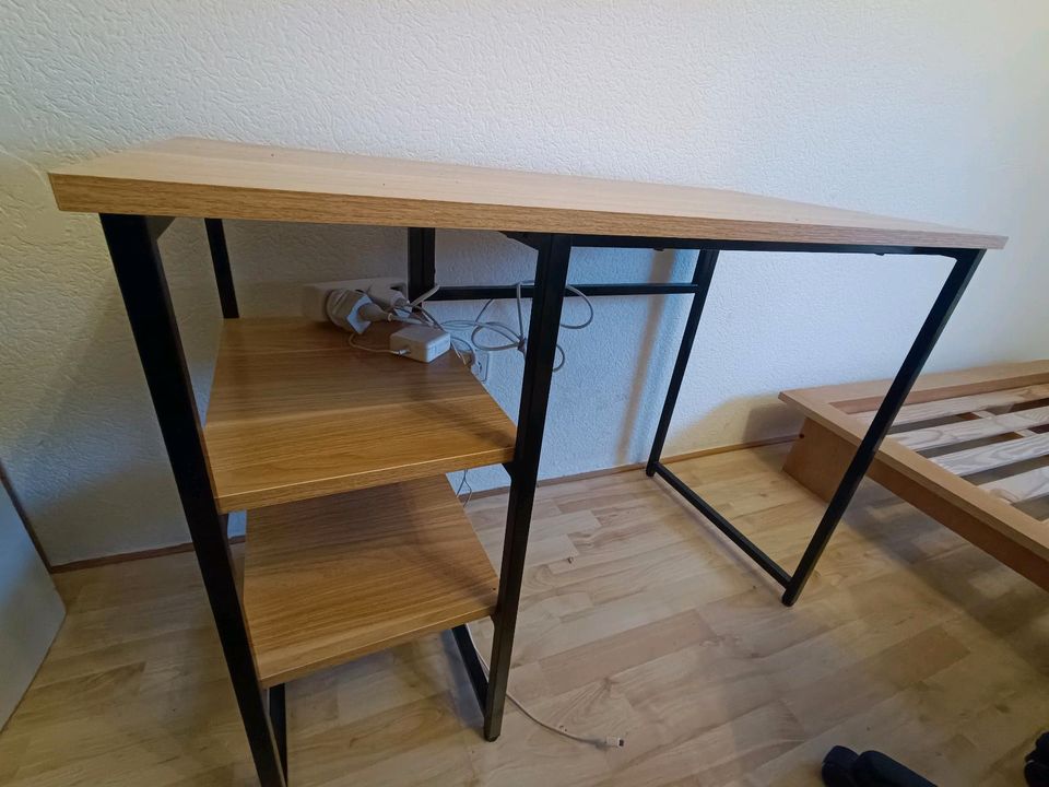 Schreibtisch in Lünen