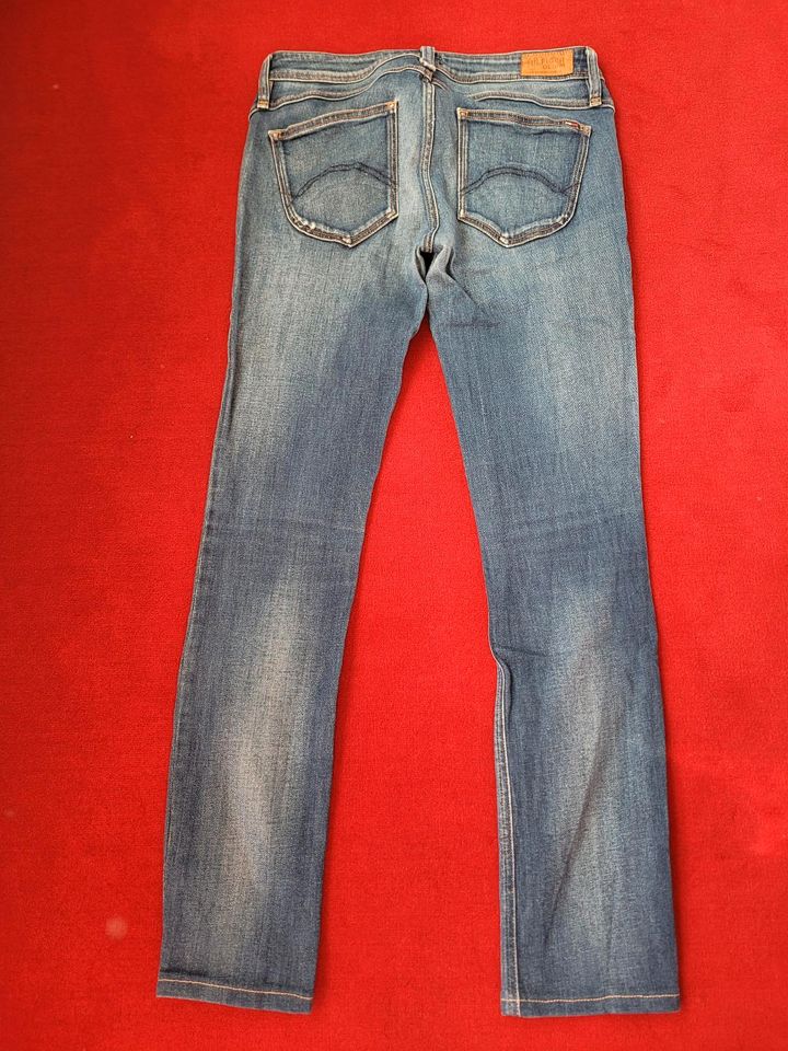 Tommy Hilfiger Jeans W31 / L34 in München