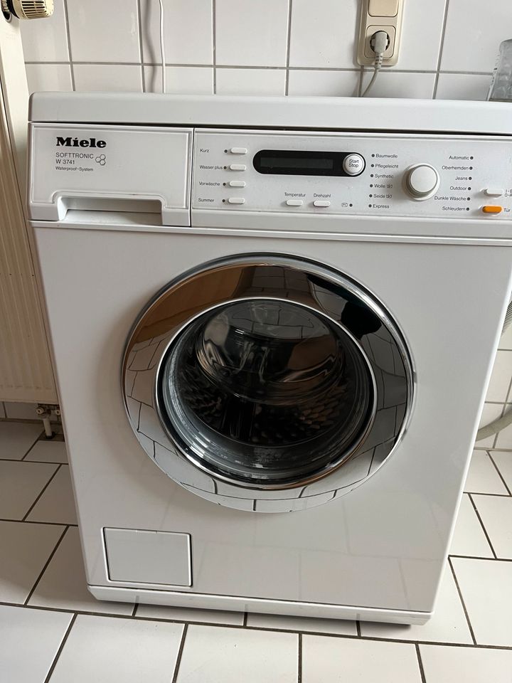Miele Waschmaschine  W 3741 in Taunusstein