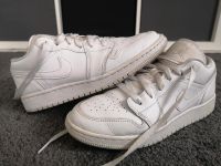 Jordan 1 low weiß/white (38,5) Nordrhein-Westfalen - Siegburg Vorschau