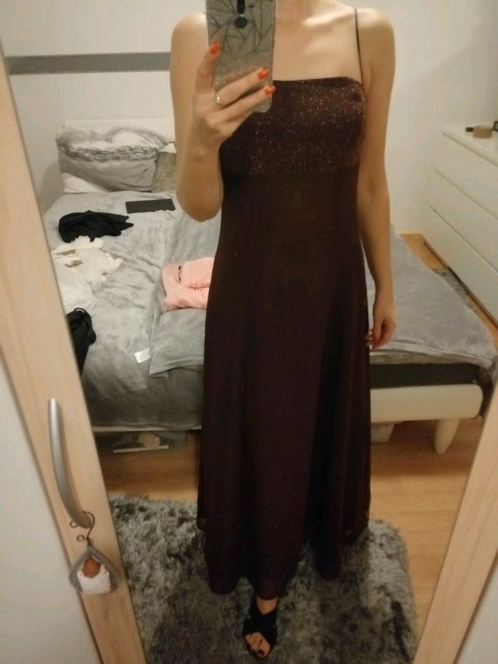 langes Abendkleid (Abi/ Konfirmation, P&C, Gr. 36, bordeaux) in Berlin