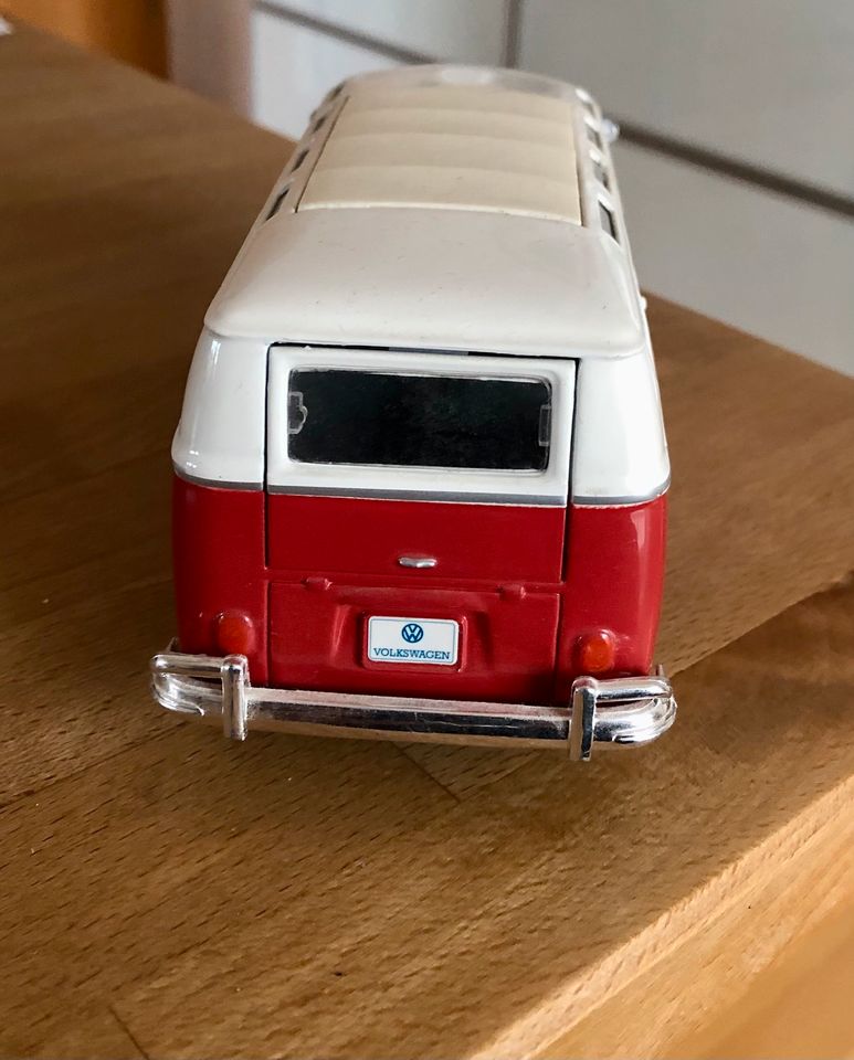 Modellauto 1:18 VW T1 Samba aus Metall in Pfaffenhofen a.d. Ilm