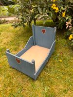 Puppenbett Holzbett vintage retro Bettchen Hessen - Baunatal Vorschau