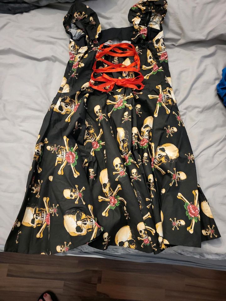 Kostüm Piratin Petticoat Kleid in Köln