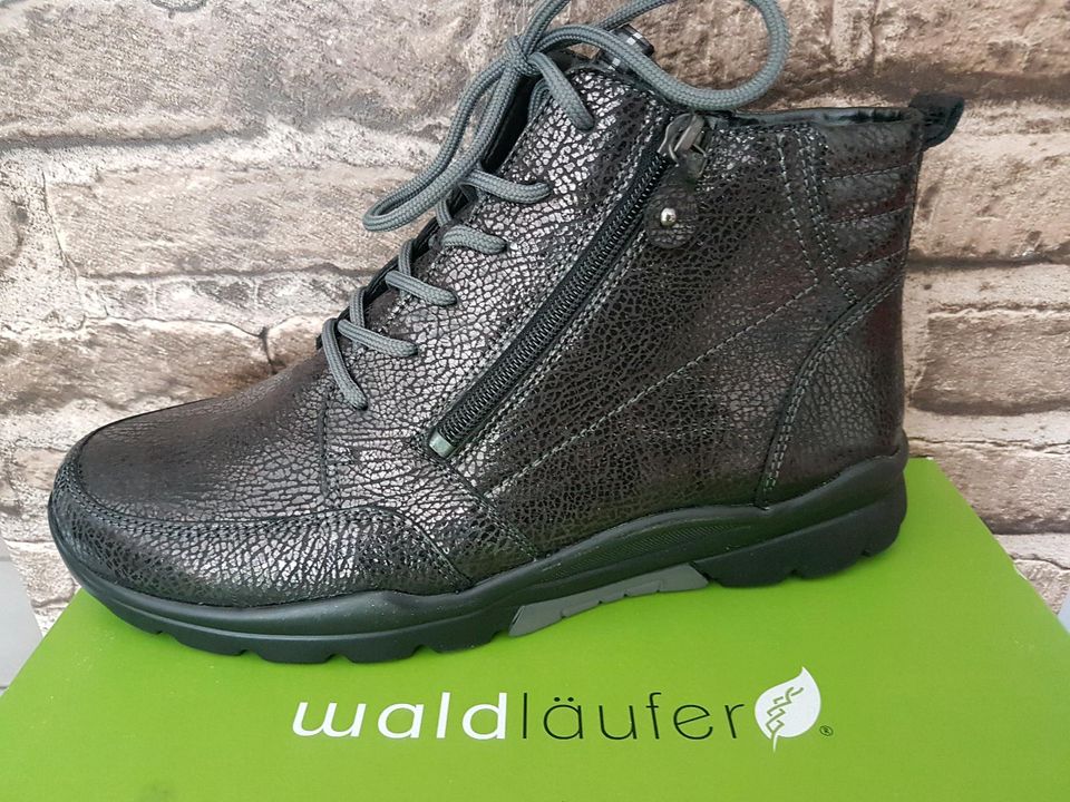 Waldläufer Winterboots gefüttert neu Gr 5 in Moers