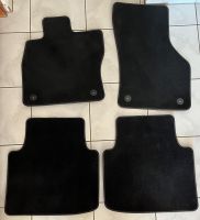 Original Fussmatten Skoda SuperB 3V Velours Schwarz Nordrhein-Westfalen - Meerbusch Vorschau