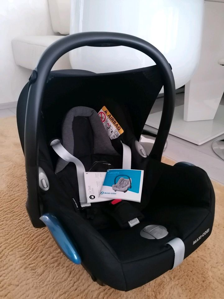 Maxi Cosi Babyschale CabrioFix in Lauda-Königshofen