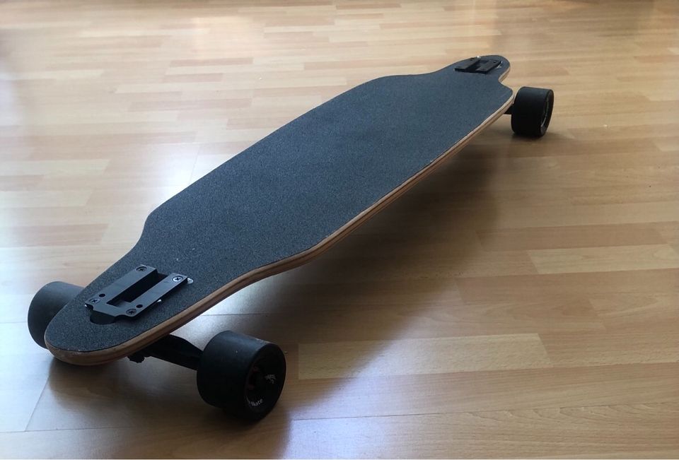 Longboard neuwertig Skateboard Berlin in Berlin