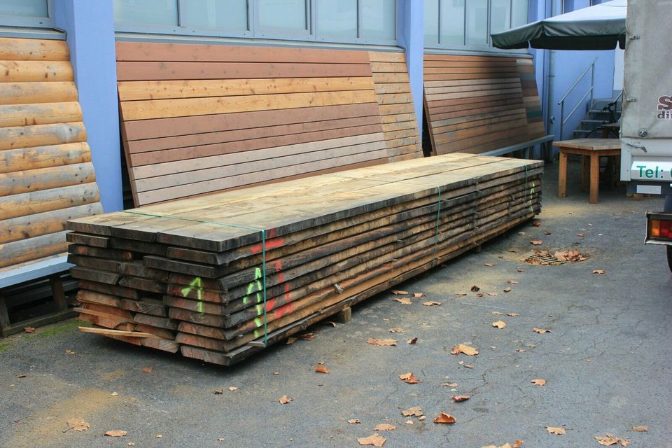 Schwartenbretter 50 x 300 bis 500mm Sibirische Lärche Hartholz sägerau Holzbretter Massivbretter Massiv Bretter Schwarten in Essen