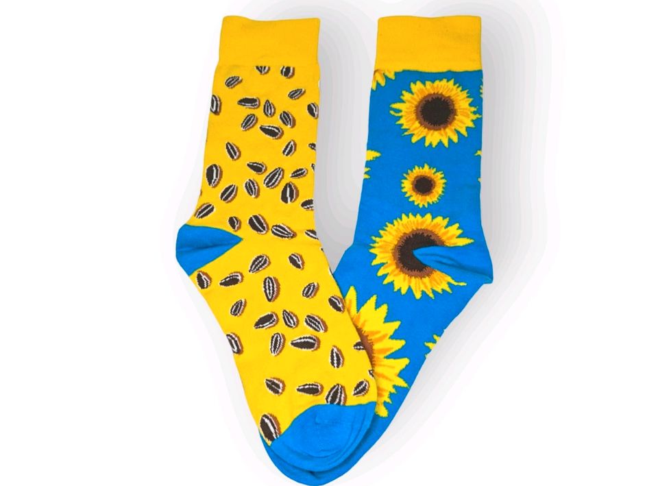 rechts und links Sonnenblumen Socken in Wuppertal