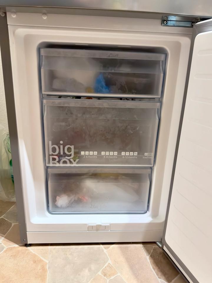 Siemens Kühlschrank - KG 36 VVLEA iQ300 Kühlgefrierkombination in Braak