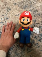 Super Mario Figur xxl 22 cm Sammlerfigur Spielzeug Hessen - Kelsterbach Vorschau