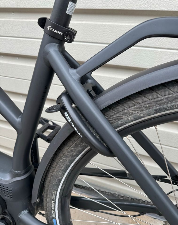 Cube Kathmandu Hybrid One 625 Trapez E-Bike S (50cm) ->537km<- in Denkendorf