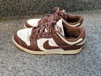 Nike  braun Sneaker Turnschuhe Gr. 40,5 München - Ramersdorf-Perlach Vorschau