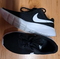 Nike Turnschuhe Kr. Altötting - Altötting Vorschau