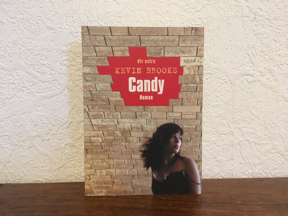 Buch • Candy • von Kevin Brooks • Taschenbuch Jugendbuch Roman in Köln