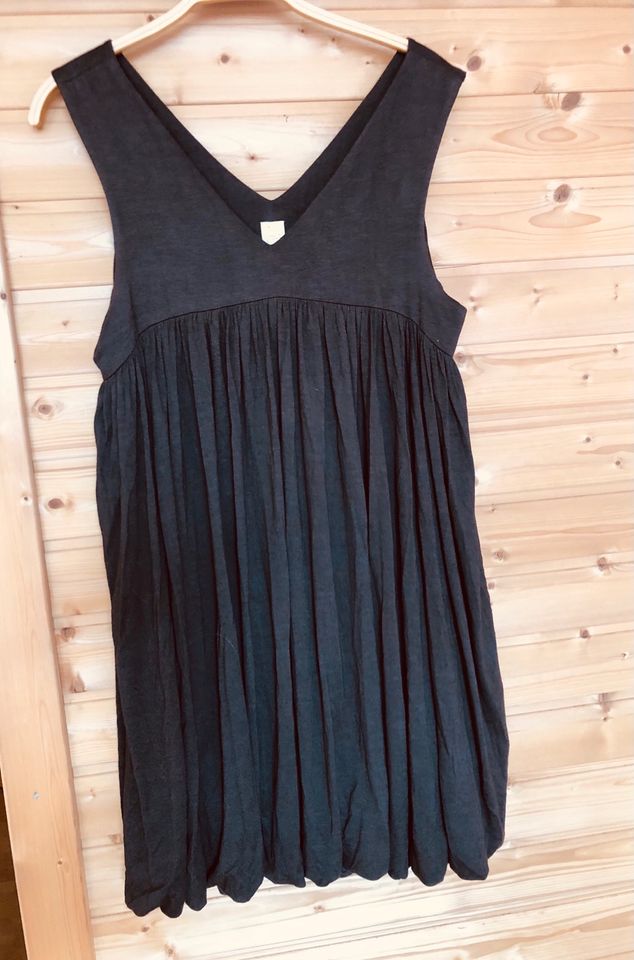 Tolles Boutique-Kleid - Wie neu in Nufringen