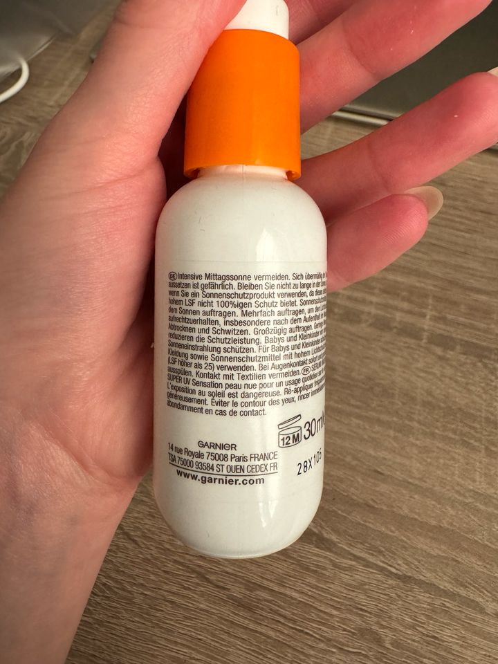 Garnier Ambre Solaire Sonnenfluid LSF 50+ in Hamburg