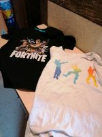 2 Fortnite T-shirts Gr. 128 Nordrhein-Westfalen - Kalletal Vorschau