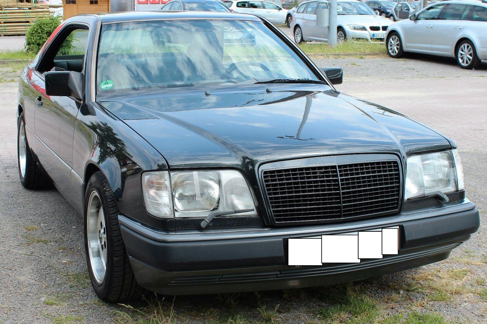 Abbildung des Autos Mercedes-Benz 300CE (W12…