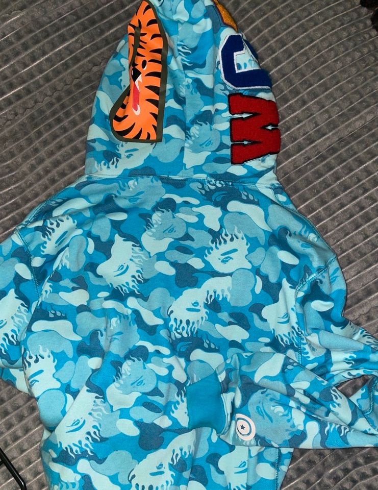 Bape Zipperlein Jacke blau in Verden