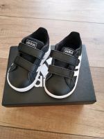 Schuhe Adidas Größe 19 neuwertig Nordrhein-Westfalen - Mülheim (Ruhr) Vorschau
