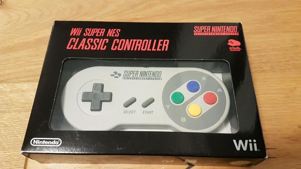 Wii Super Nes Snes Classic Controller CIB (Club Nintendo) in Köln