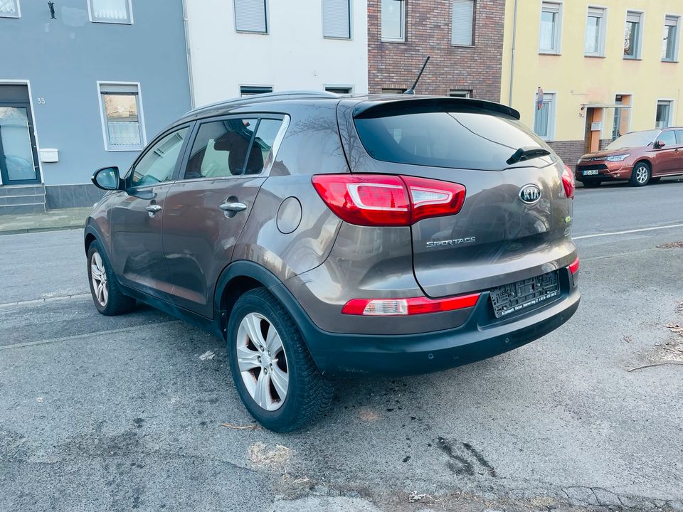 Kia Sportage Active 1.7/ Nur 28Tkm /1.Hand /Tüv Neu/Eu5 /Insp Neu in Viersen