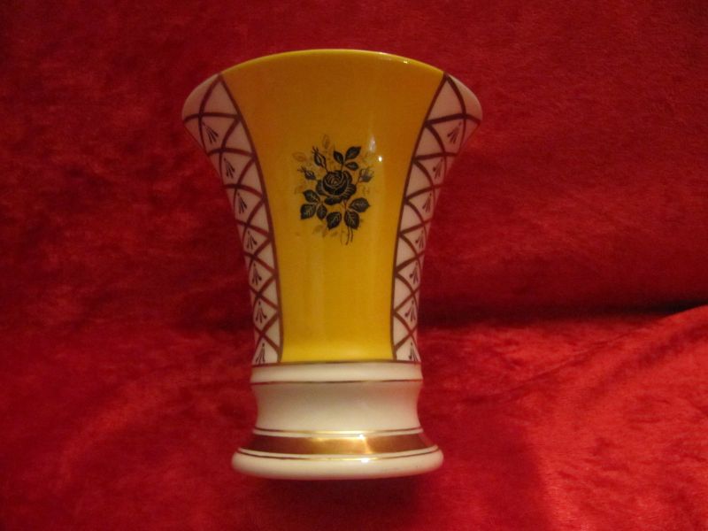 alte CT Altwasser Silesia Schlesien Porzellan Vase alte Marke !!! in  Niedersachsen - Eystrup | eBay Kleinanzeigen ist jetzt Kleinanzeigen