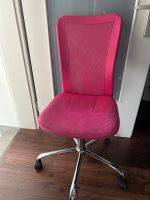 Pinker Schreibtisch Stuhl Drehstuhl zu verschenken Bayern - Karlstein Vorschau