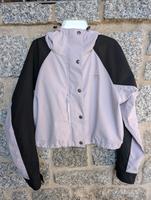 Levi's cropped Jacke Windjacke Gr. XS lila schwarz Sachsen - Kamenz Vorschau