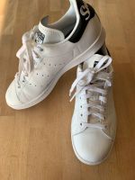 Adidas Stan Smith Weiß/Schwarz‘ Gr.42 Unisex Frankfurt am Main - Ostend Vorschau