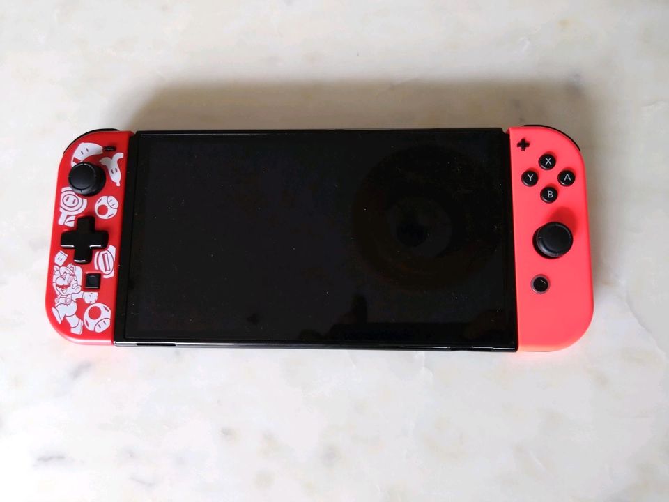 Linker Joy-Con mit Dpad für die Nintendo Switch in Köln