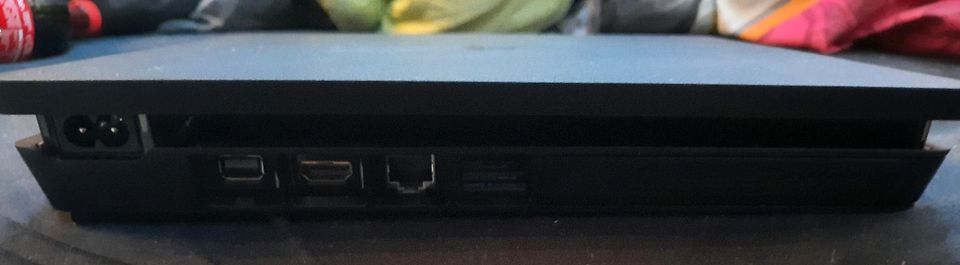 PS4 mit Original Verpackung und Kontroller - Gebraucht in Marl