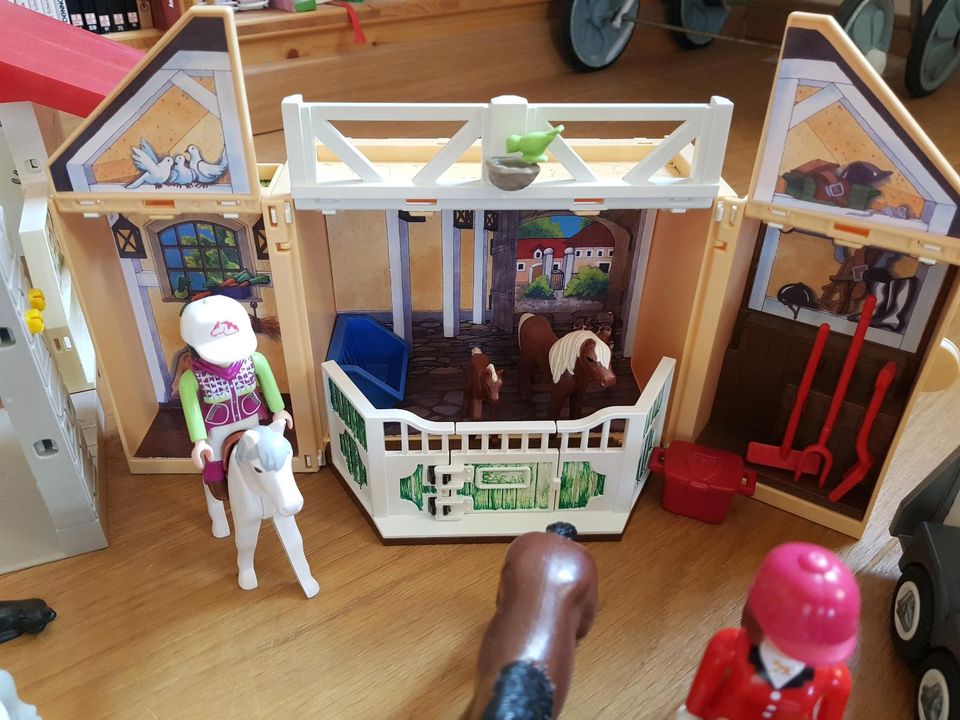 Großes Playmobil Konvolut Stall Pferdeliebhaber in Thalheim/Erzgebirge