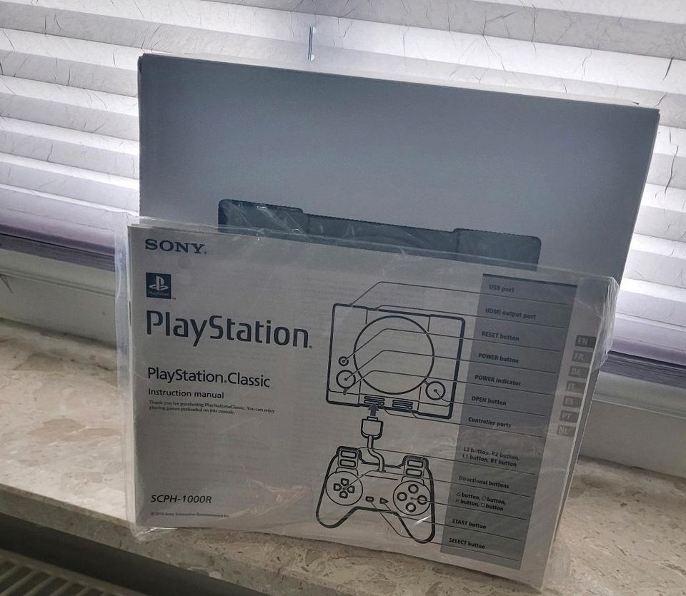 Playstation 1 Mini mit 20 Spielen in Meißner