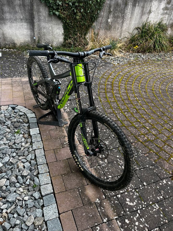 Norco Downhill Fahrrad 27,5 Zoll in Altensteig