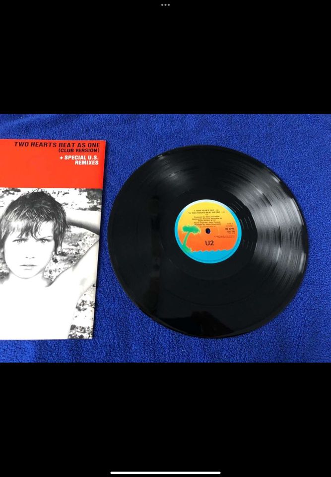 U2 Maxi Single Vinyl Schallplatte 12" Two Hearts Beat As One in München