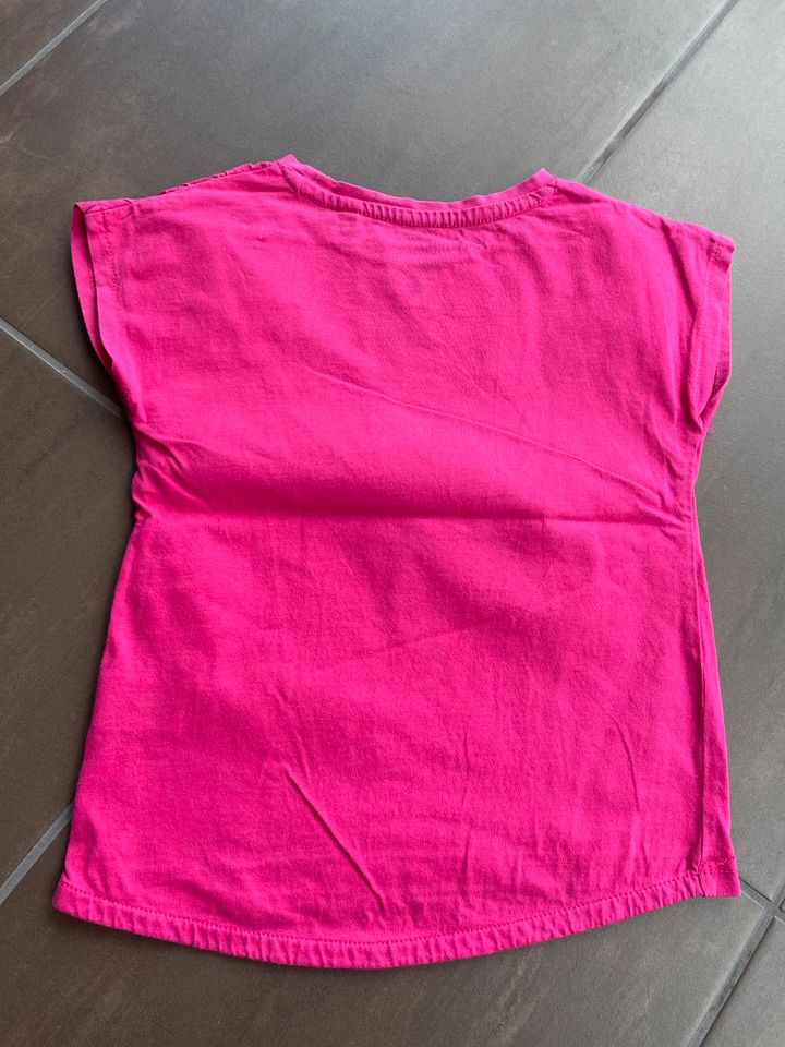 Paket Größe 104 T-Shirts Blusen Mädchen in Kranichfeld