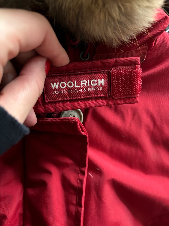 Woolrich Arctic Parker in Rot, Größe L in Uetze