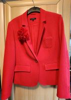 Rotes Jacket mit Blume Gr. 40 Thüringen - Zella-Mehlis Vorschau