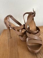 Sandalen highheels 12 cm beige Köln - Rath-Heumar Vorschau