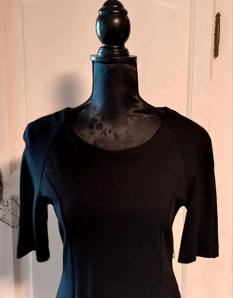 Kleid Gr. 40 (fällt kleiner aus) schwarz A-Linie Promod in Heldenstein