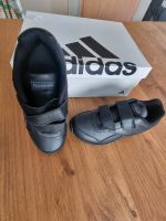 Reebok schwarze Kinderschuhe Größe 30 nagelneu Bayern - Schwanstetten Vorschau