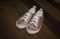 H&M Sneaker Sportschuhe Glitzer Gr. 26 rosa Glitzerschuhe weiß Harburg - Hamburg Heimfeld Vorschau