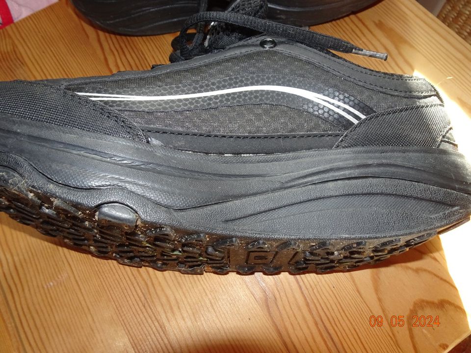 WALK MAXX Outdoor Fitness Sneakers Damen schwarz Gr. 40 in Schkopau