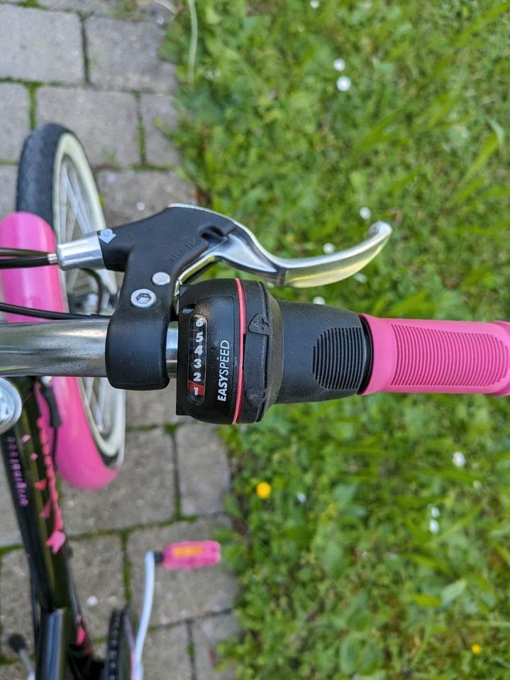 Fahrrad 20 Zoll Mädchen schwarz / pink in Ostfildern