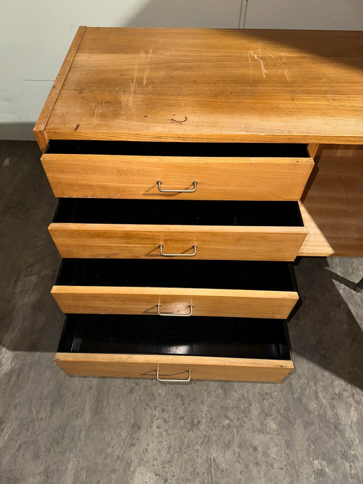 60er Jahre VEB Hellerau Kommode/ Sideboard | Gebraucht Beschädigt in Dresden