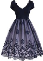 Cocktailkleid lila violett lavendel blau Spitze Blumen Abendkleid Nordrhein-Westfalen - Bottrop Vorschau