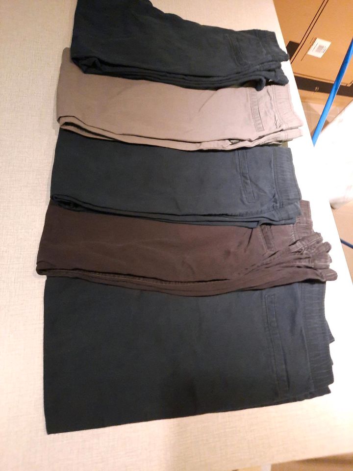 Twilljoggers Hosen h&m 170 blau schwarz grau in Bocholt